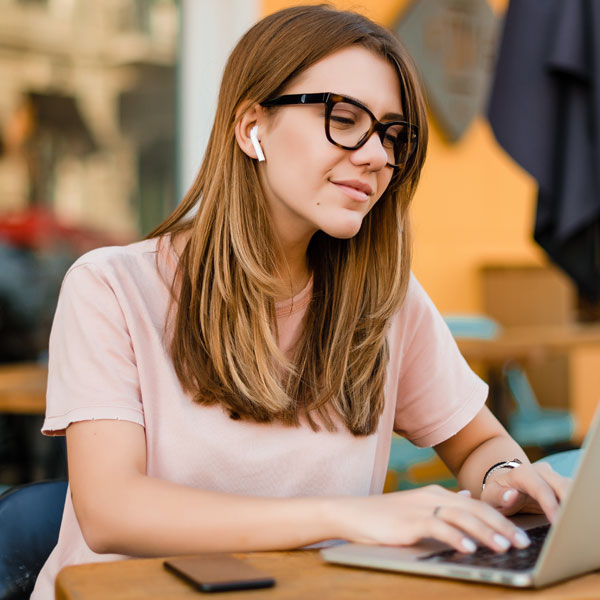 Women working on laptop